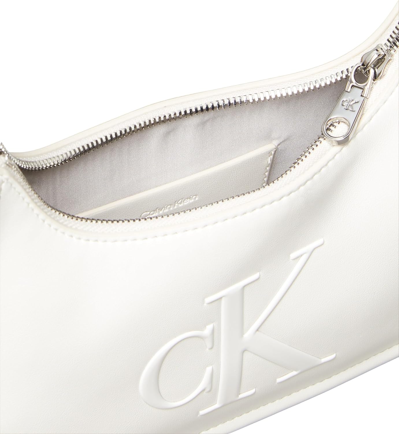 Detalle 2 de Calvin Klein Raised CK small shoulder bag