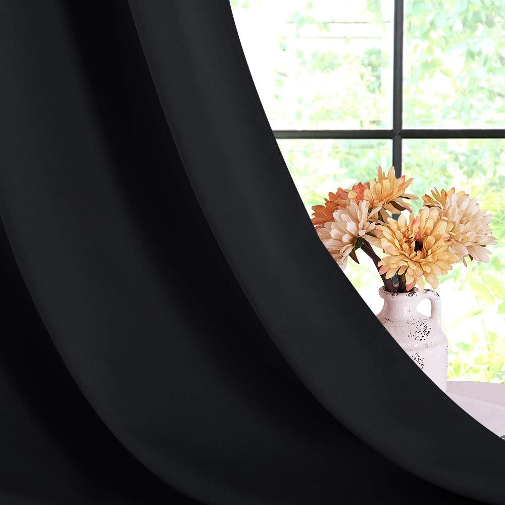 Detalle 2 de NICETOWN Blackout Curtains 42" x 45" Black 🪟