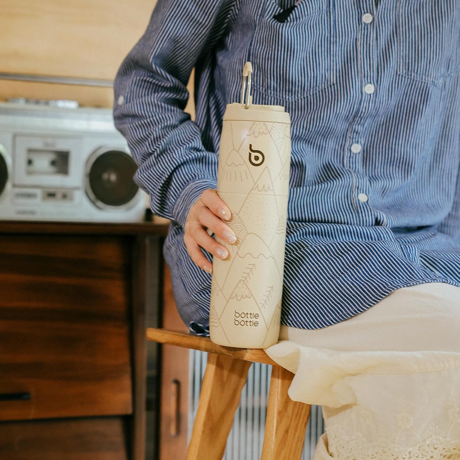 Thumbnail 6 de Bottle Bottle Insulated Water Bottle 950ml (32oz) with Straw Lid – Mountain Haze