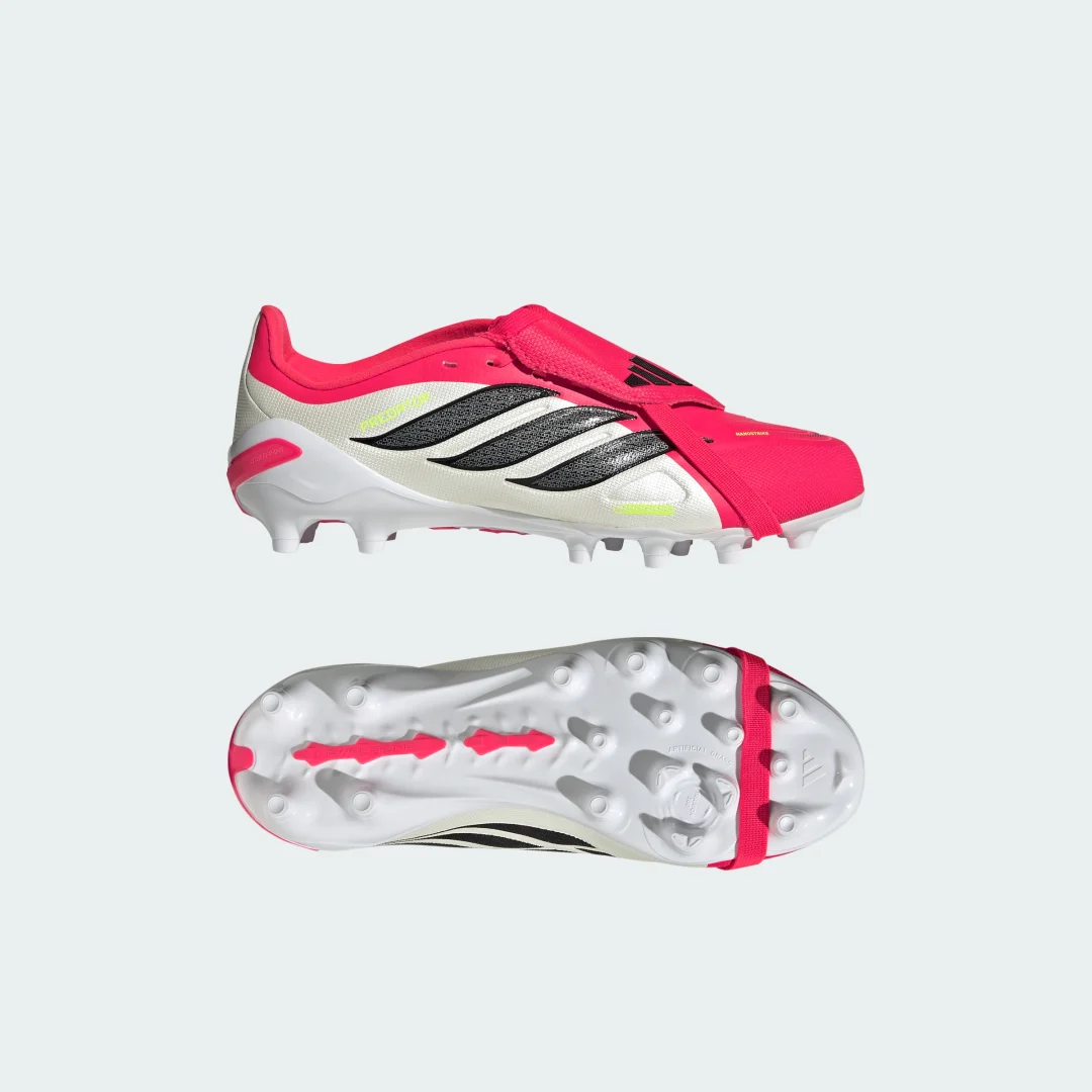 Detalle de Bota de fútbol Predator LEAGUE para césped artificial de Adidas — lengüeta plegable, roja