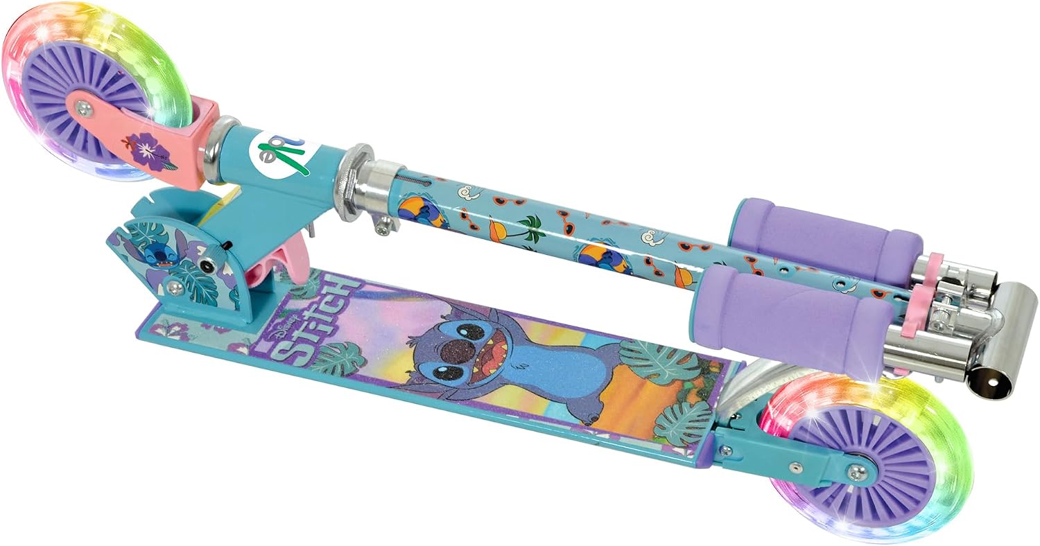 Detalle 1 de Disney Stitch opvouwbare kinderstep met lichtgevende wielen en verstelbaar stuur