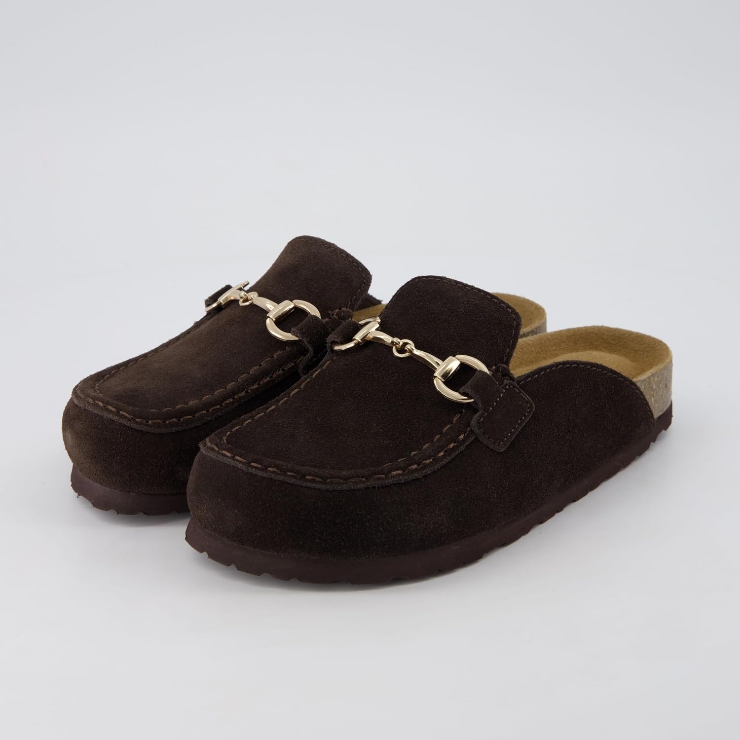 Detalle de CUSHIONAIRE Cliff Suede Clog Mules for Women with Cork Footbed