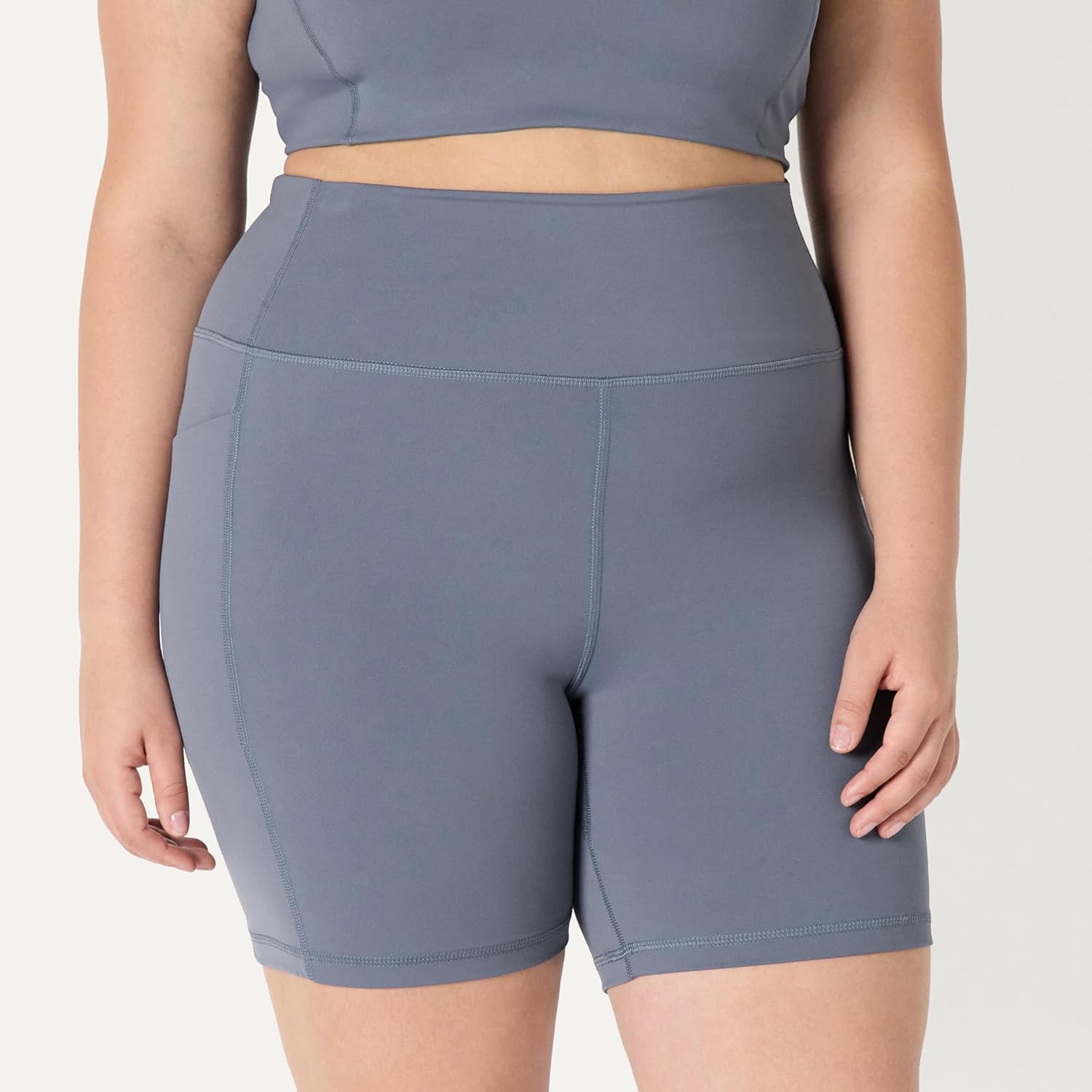 Thumbnail 6 de Amazon Essentials Damen FormFlex Radlerhose mit Taschen und hoher Taille (17,8 cm Schrittlänge)