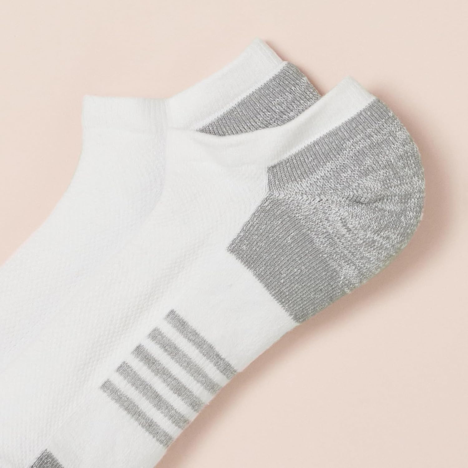 Thumbnail 1 de Amazon Essentials Funktions-Sport-Socken für Herren – Gepolsterte No-Show-Socken, 6 Paar