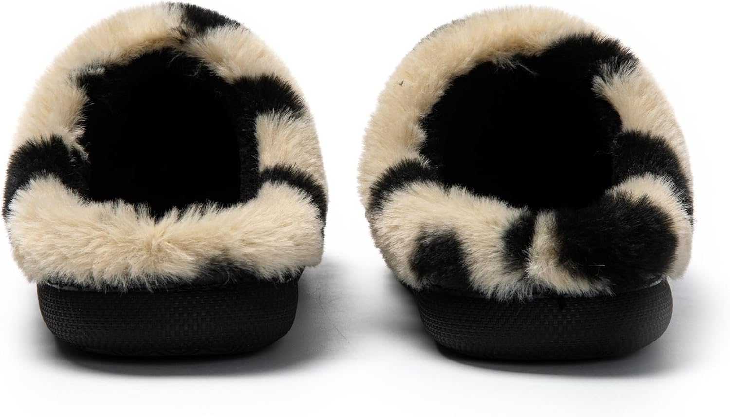 Detalle 1 de JOMIX pantoffels voor dames met hartmotief, pluche bovenwerk en antislip