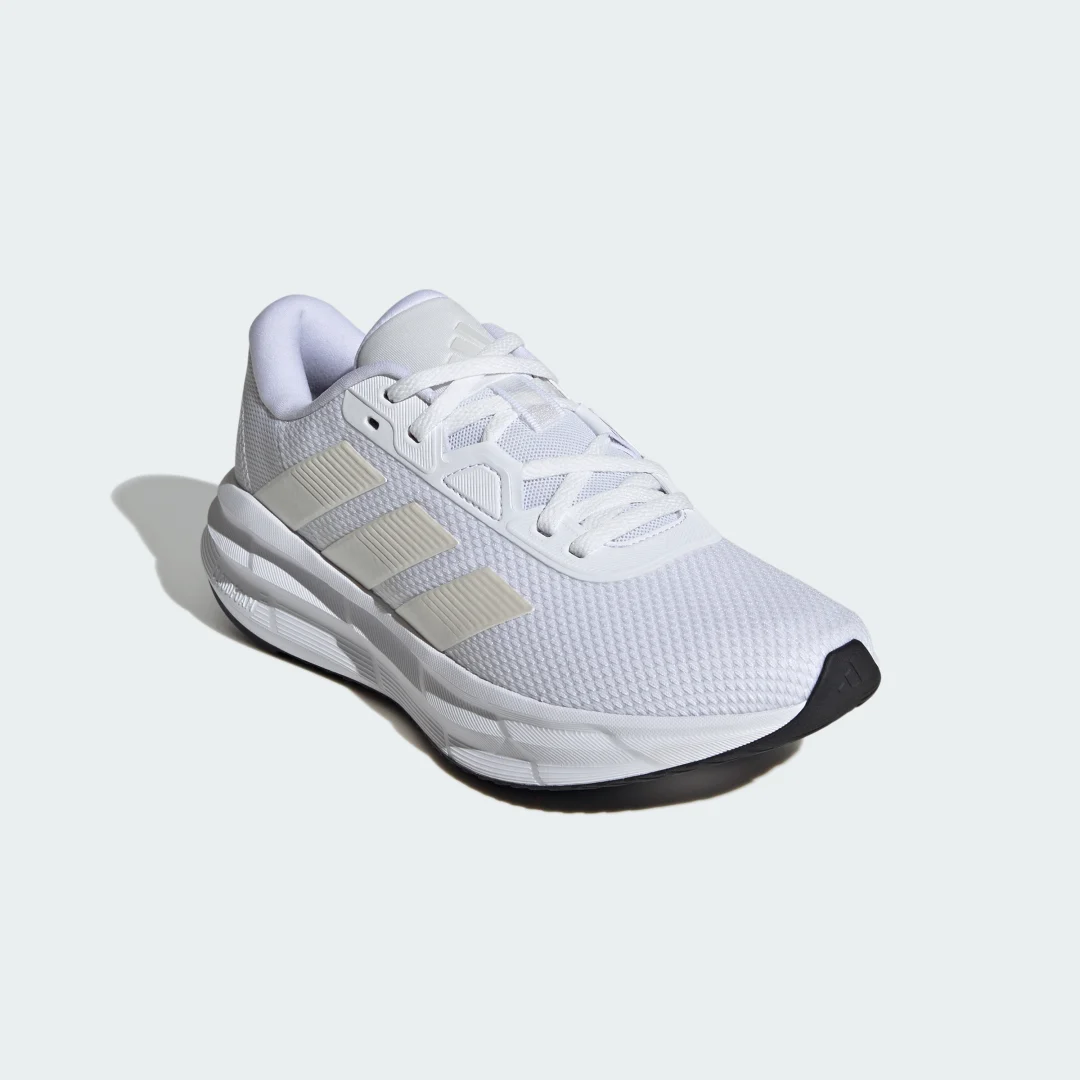Detalle de Zapatilla Galaxy 7 Running de Adidas: ¿vale la pena para tus entrenos?