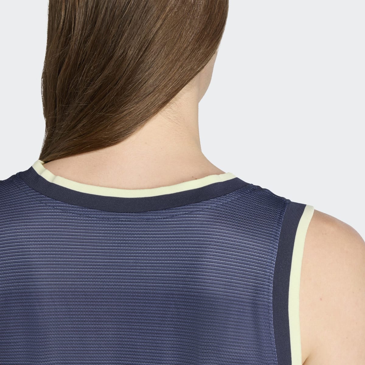 Thumbnail 2 de adidas Camiseta Real Madrid Baloncesto 2025-2026 👕