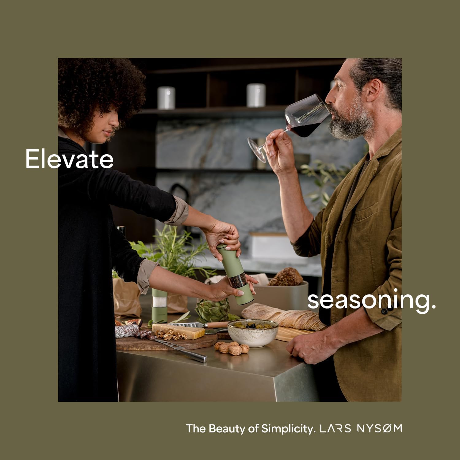 Thumbnail 2 de LARS NYSØM Salz- und Pfeffermühle Set „Lagom“ manuell (2 Stück) mit Keramikmahlwerk aus Edelstahl