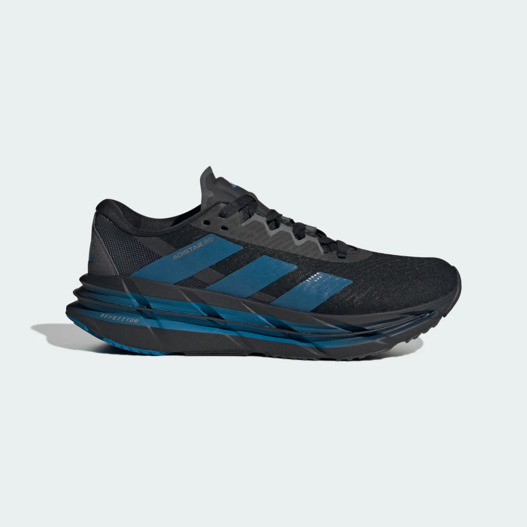 Detalle de Adistar Byd de Adidas: zapatilla de running en negro para entrenos diarios