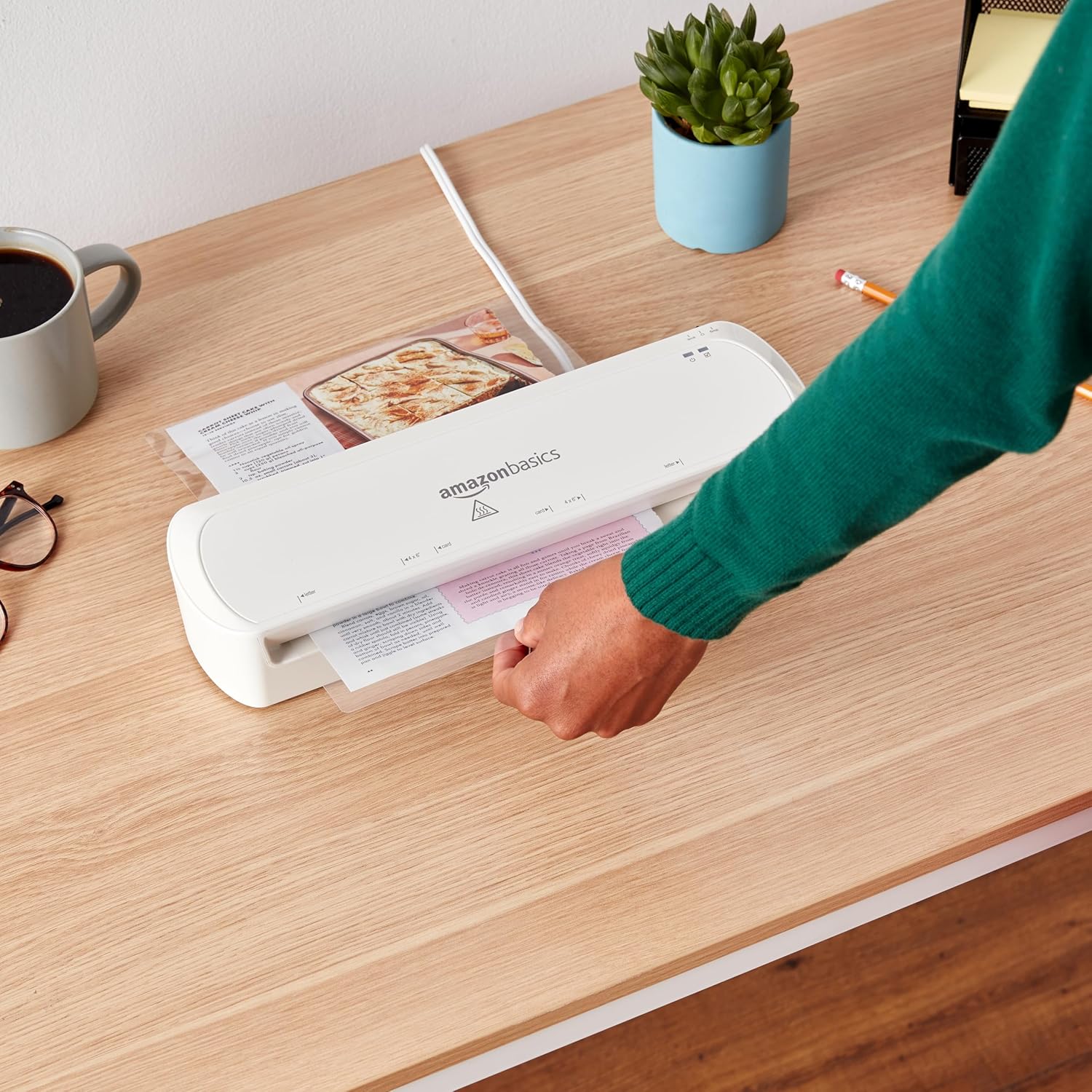 Thumbnail 4 de Amazon Basics 9-Inch Thermal Laminator: Quick Warm-Up, Dual Heat Settings