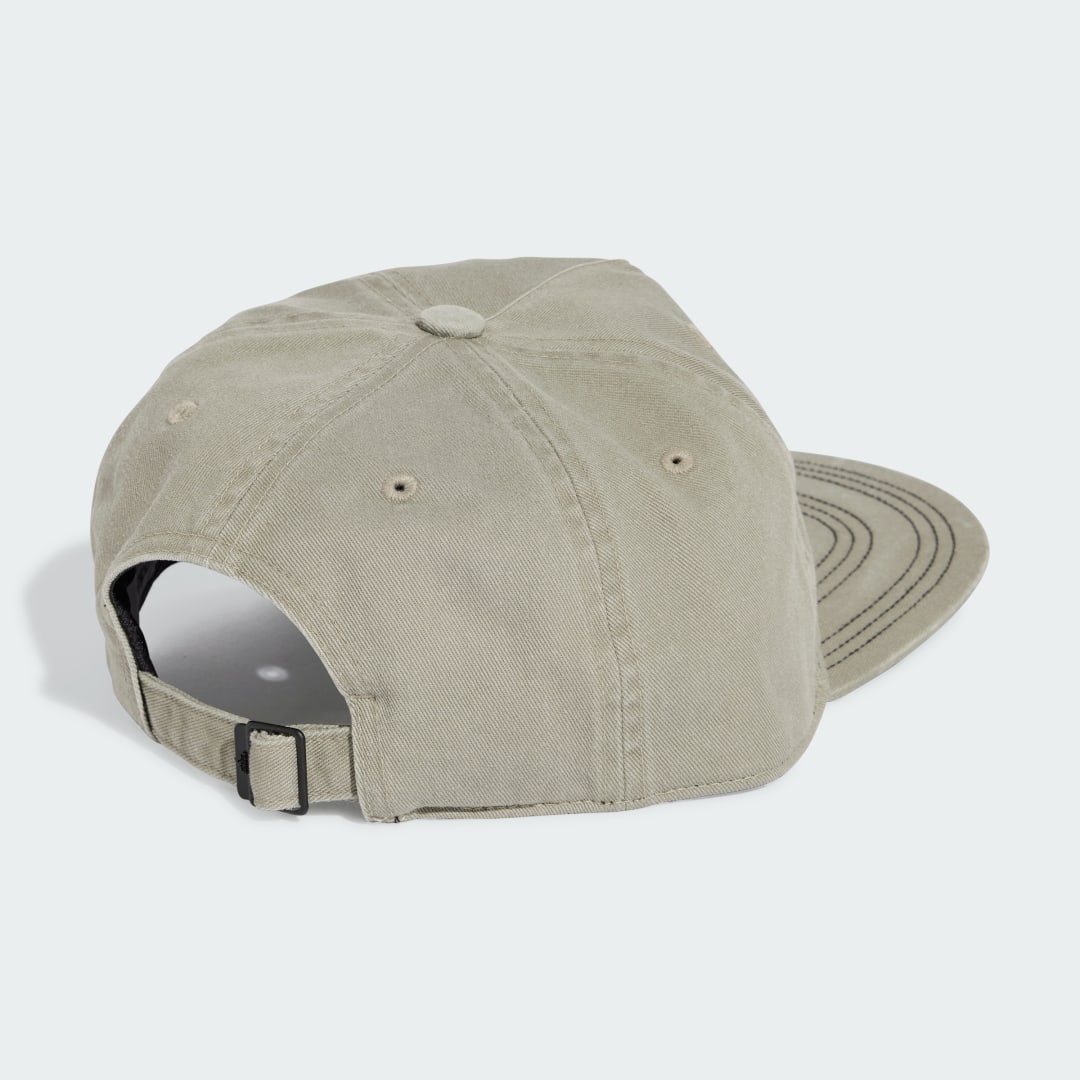 Detalle 2 de Gorra verde Adidas: estilo sencillo y versátil para el día a día