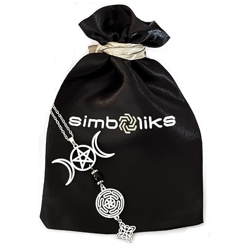 Detalle 2 de Simboliks Collar Triple Luna con Pentagrama y Ónix Natural – Amuleto de Protección Wicca en Acero Inoxidable