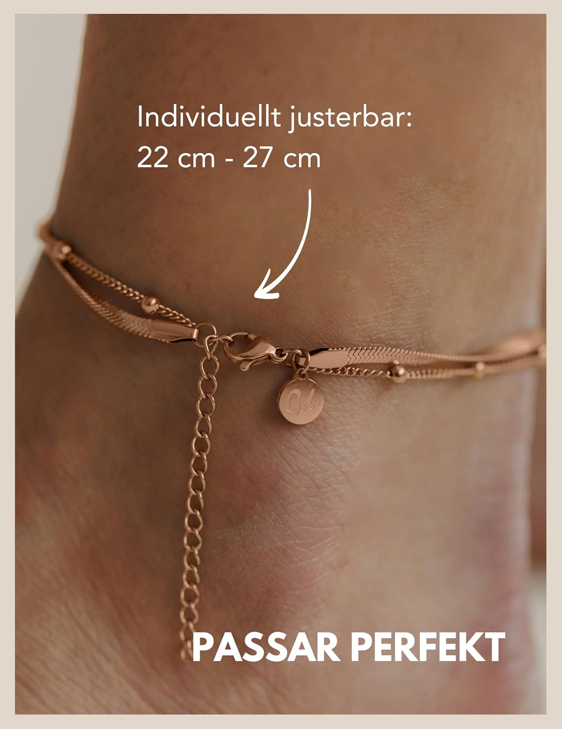 Detalle de Justerbar flerradig fotboja med ormkedja, vattentät i guld, silver eller roséguld