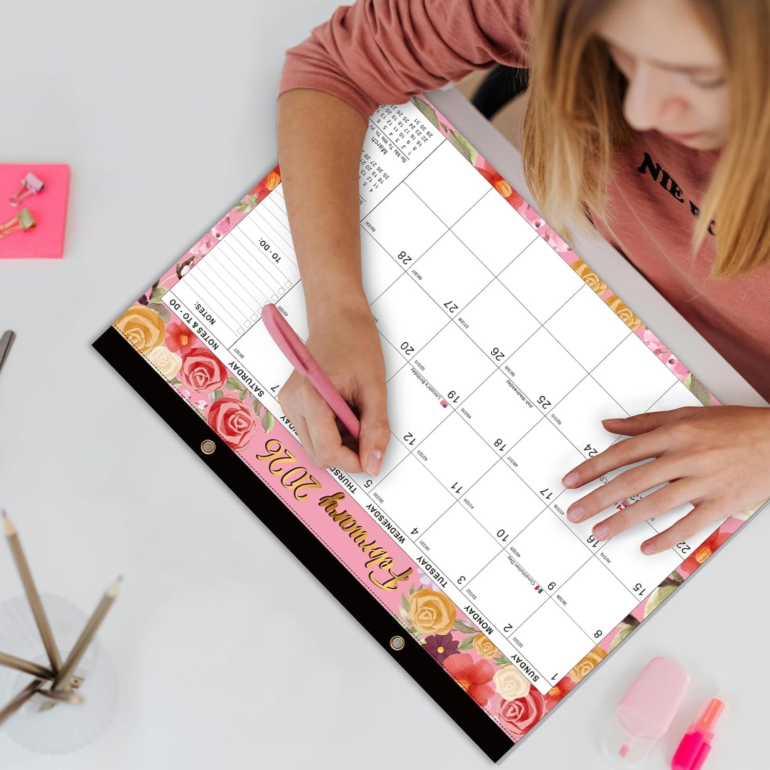 Detalle 2 de Donfulfip calendario de pared 18 meses 📆