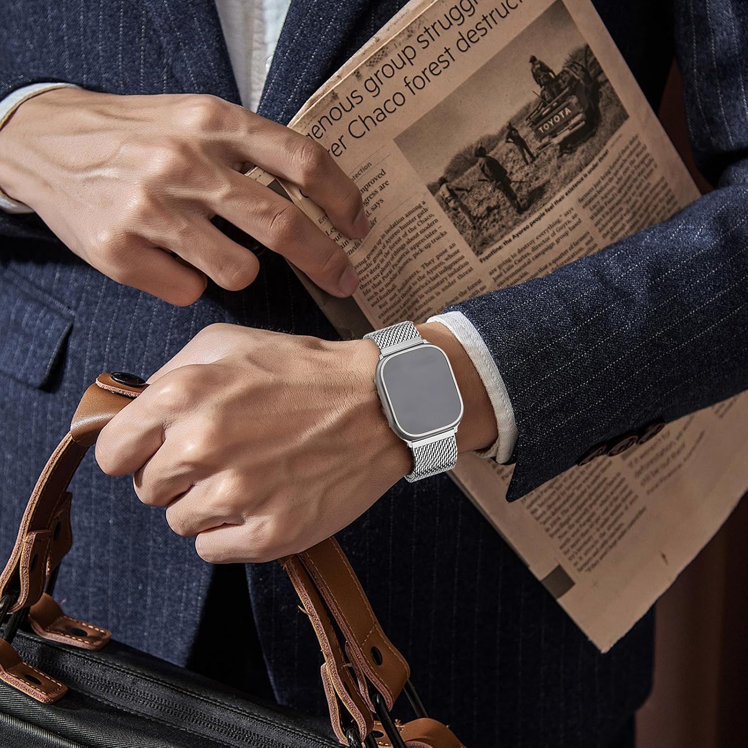 Detalle 2 de Milanese Loop Magnetic Band for Apple Watch 49mm