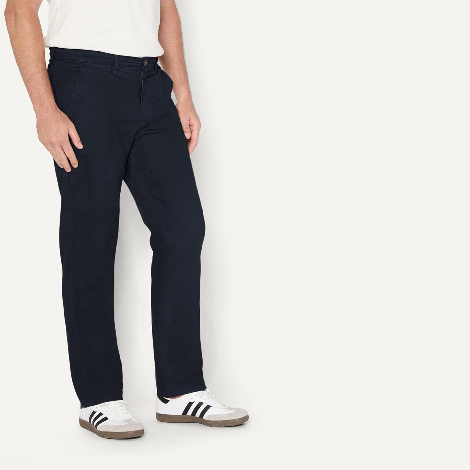 Thumbnail 1 de Amazon Essentials Men’s Athletic Fit Casual Stretch Chino Work Trousers (Big & Tall) in khaki