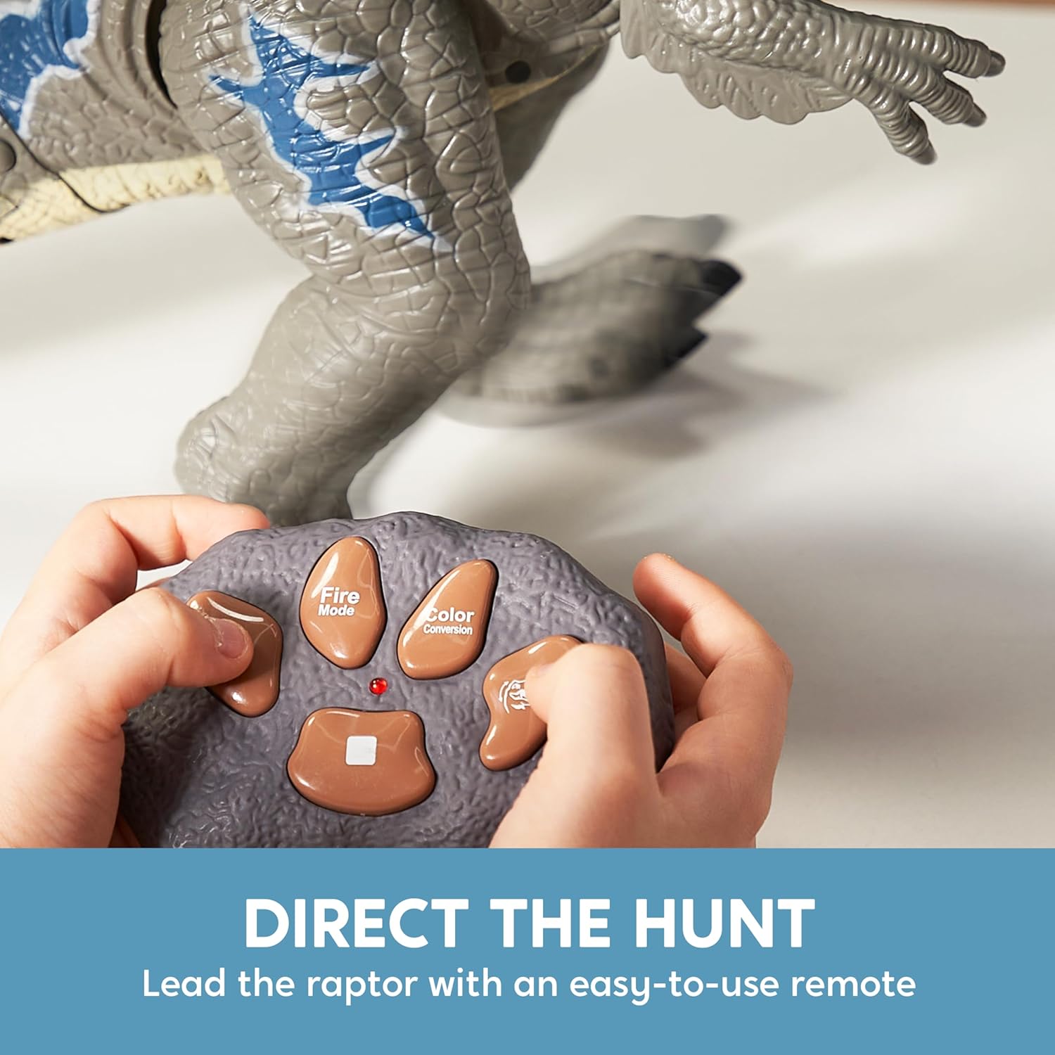 Detalle de SYNCFUN Remote Control Dinosaur Toy with LED Lights and Roaring Sound