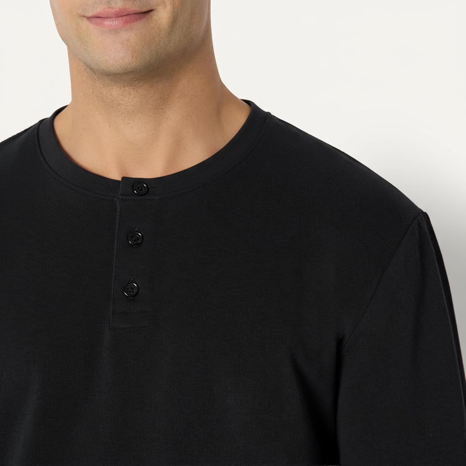 Thumbnail 4 de Herren Langärmeliges Henley-Shirt von Amazon Essentials (Relaxed Fit) aus schwerem Baumwolljersey