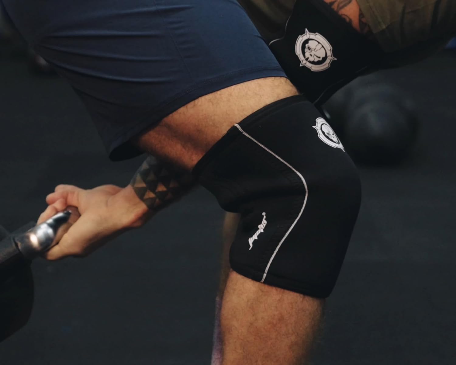 Detalle de Jupiter Knee Sleeves (1 Pair) — 7mm Compression Knee Braces for Squats, Weightlifting & Cross Training (Large)