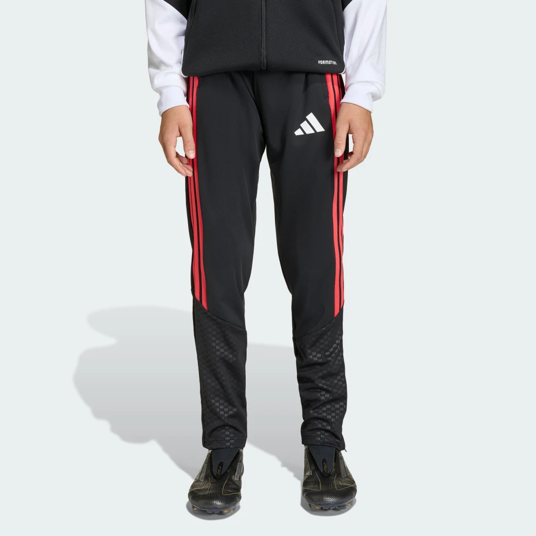 Detalle de Pantalón de entrenamiento Adidas Tiro 26 Competition – Negro