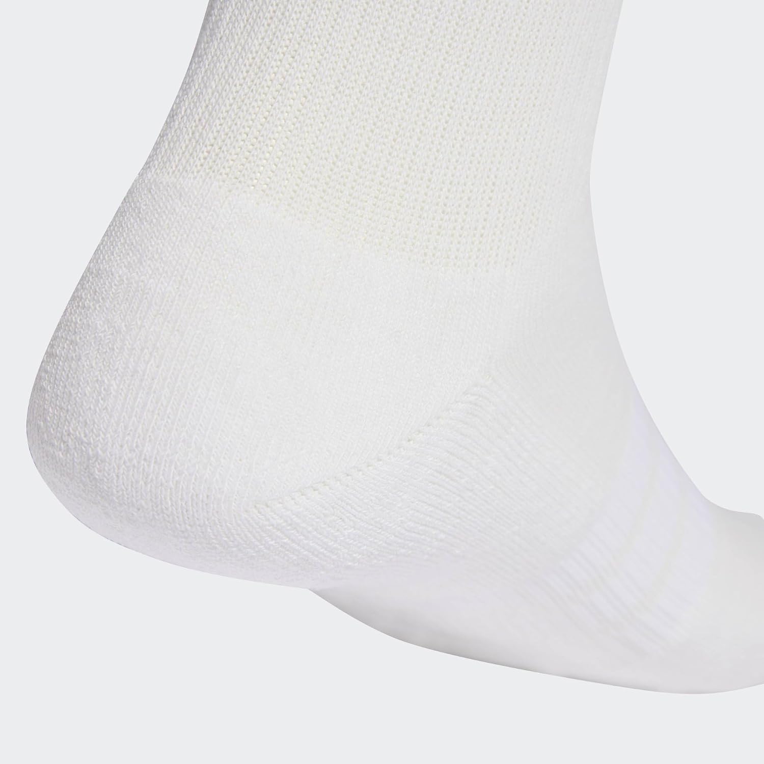 Detalle 2 de adidas Unisex Cushioned Crew Socken 6er-Pack – komfortabler Halt mit recycelten Materialien