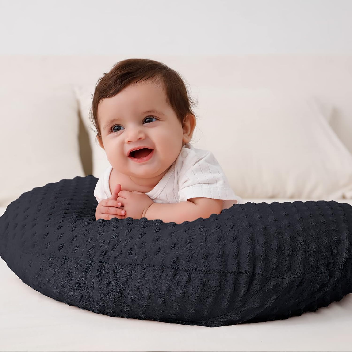 Detalle 2 de QUENESS BABY CNP001 Nursing Pillow with Removable, Machine-Washable Cover