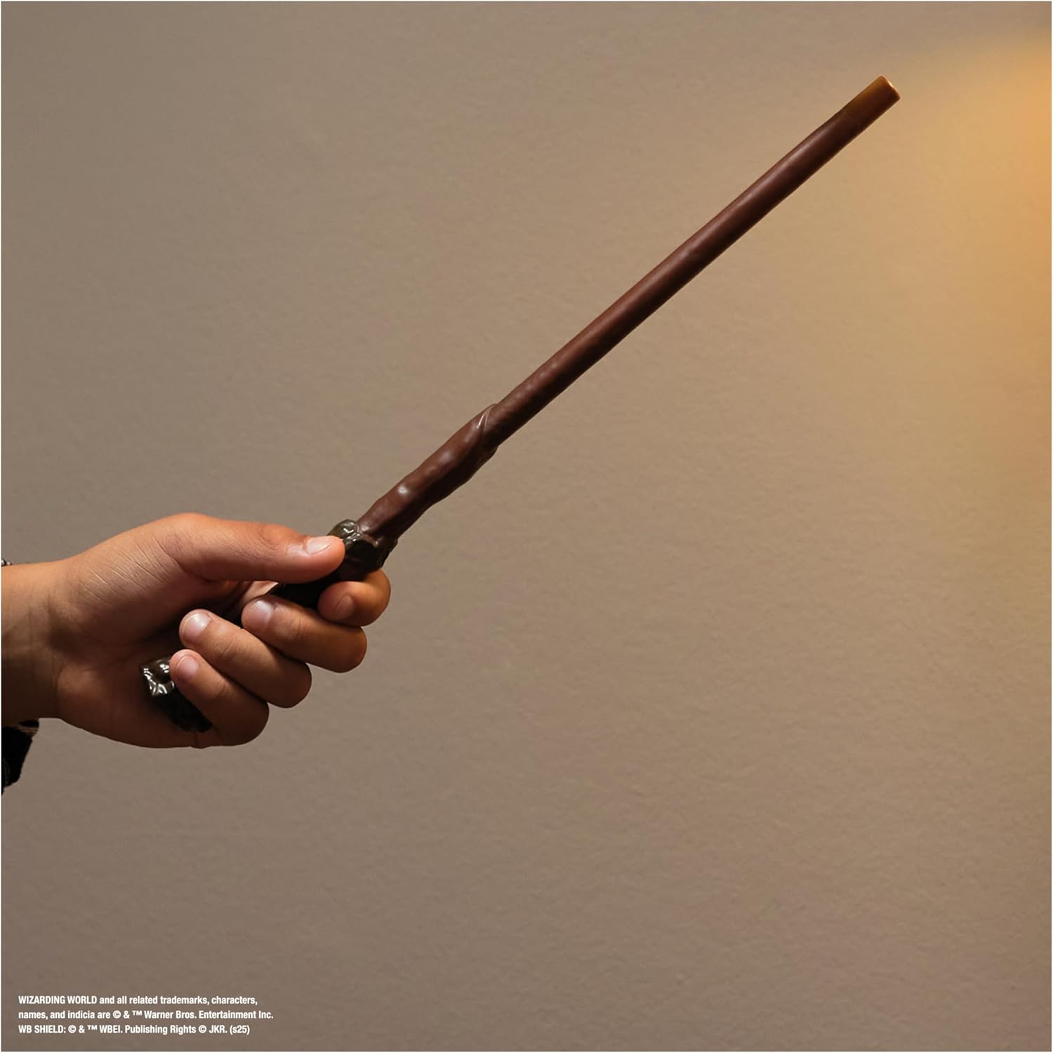 Thumbnail 5 de Harry Potter Zauberstab mit Vibrationseffekt, Sound und Funkenspitze (ca. 31 cm) – Spielzeug ab 6 Jahren