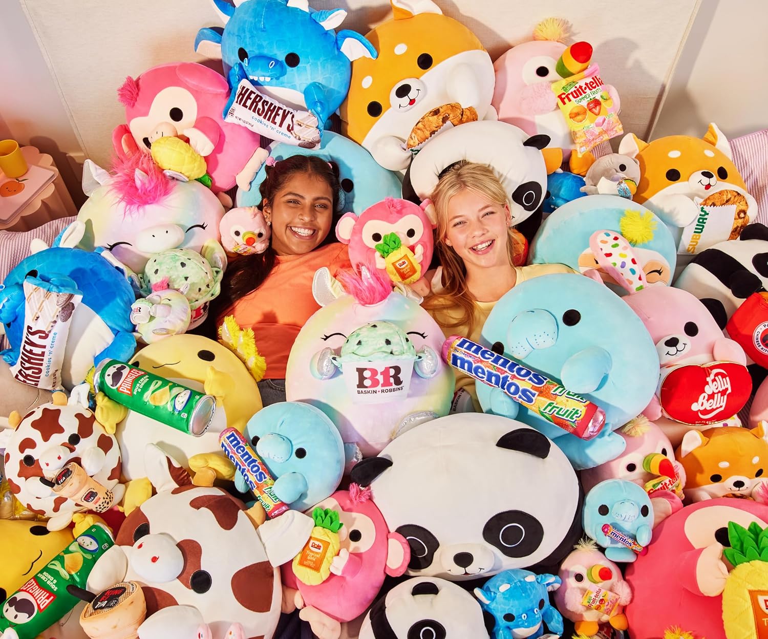 Detalle de Snackles Série 2 – Snackle 36 cm Douglas, peluche supersouple avec snack inclus