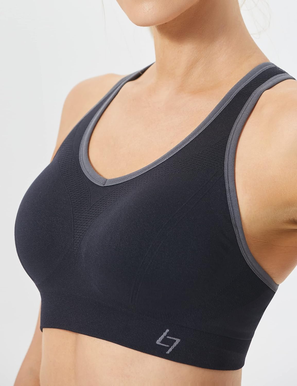 Thumbnail 2 de FITTIN Racerback Sports Bra, High Impact Padded
