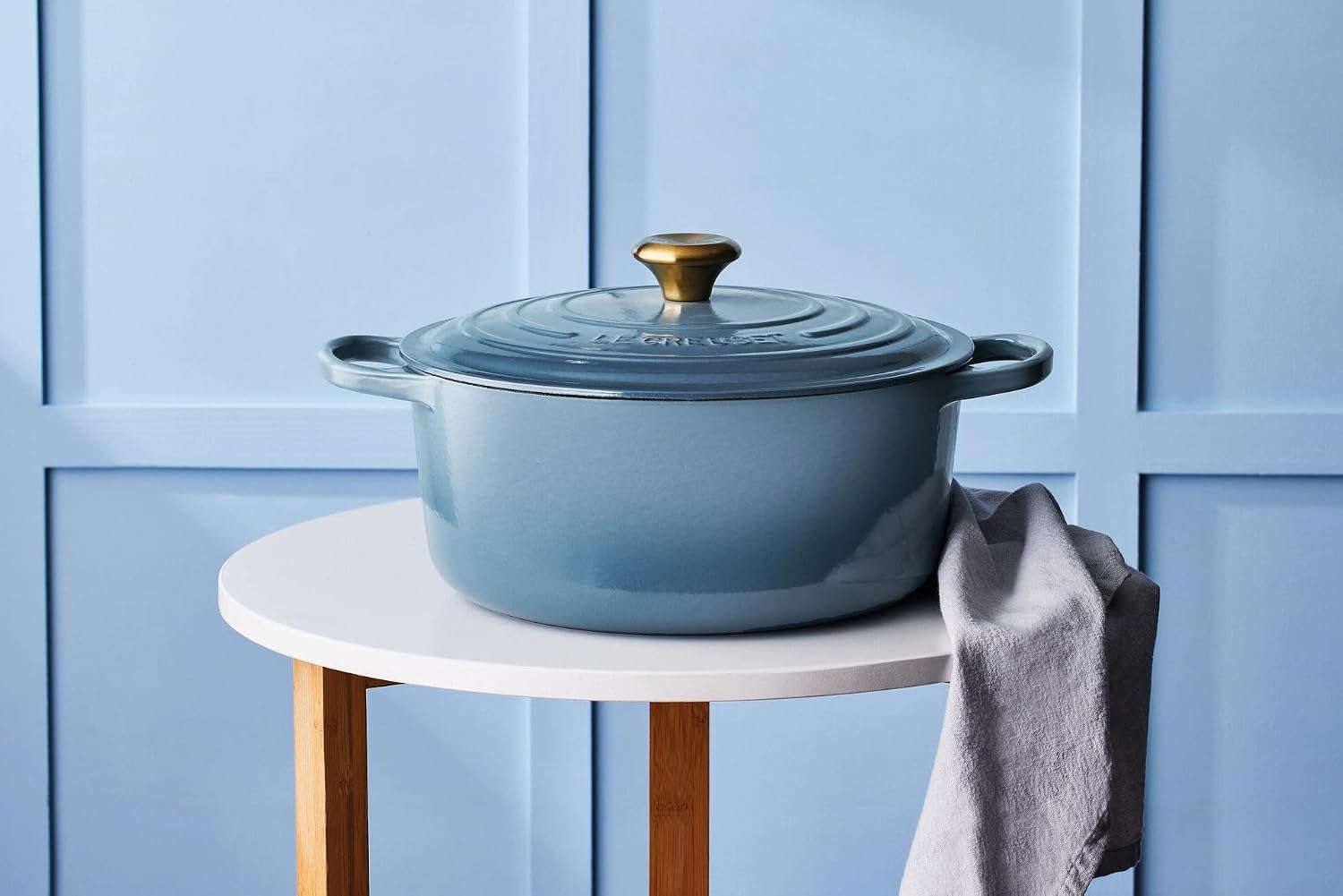 Thumbnail 6 de Le Creuset Signature Gusseisen-Bräter mit Deckel Ø 24 cm (4,2 l) Rund, Chambray – für alle Herdarten inkl. Induktion