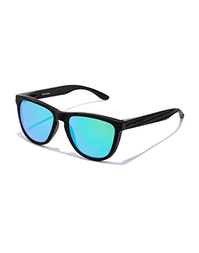 Detalle de Hawkers Carbon One RAW Carbon Fiber: gafas de sol unisex con estilo y rendimiento