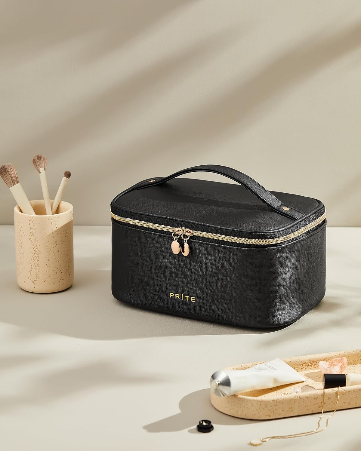 Detalle 2 de Prite große Kosmetiktasche für Damen (24 x 16,5 x 12 cm) mit Griff und abnehmbarem Trenner – schwarz