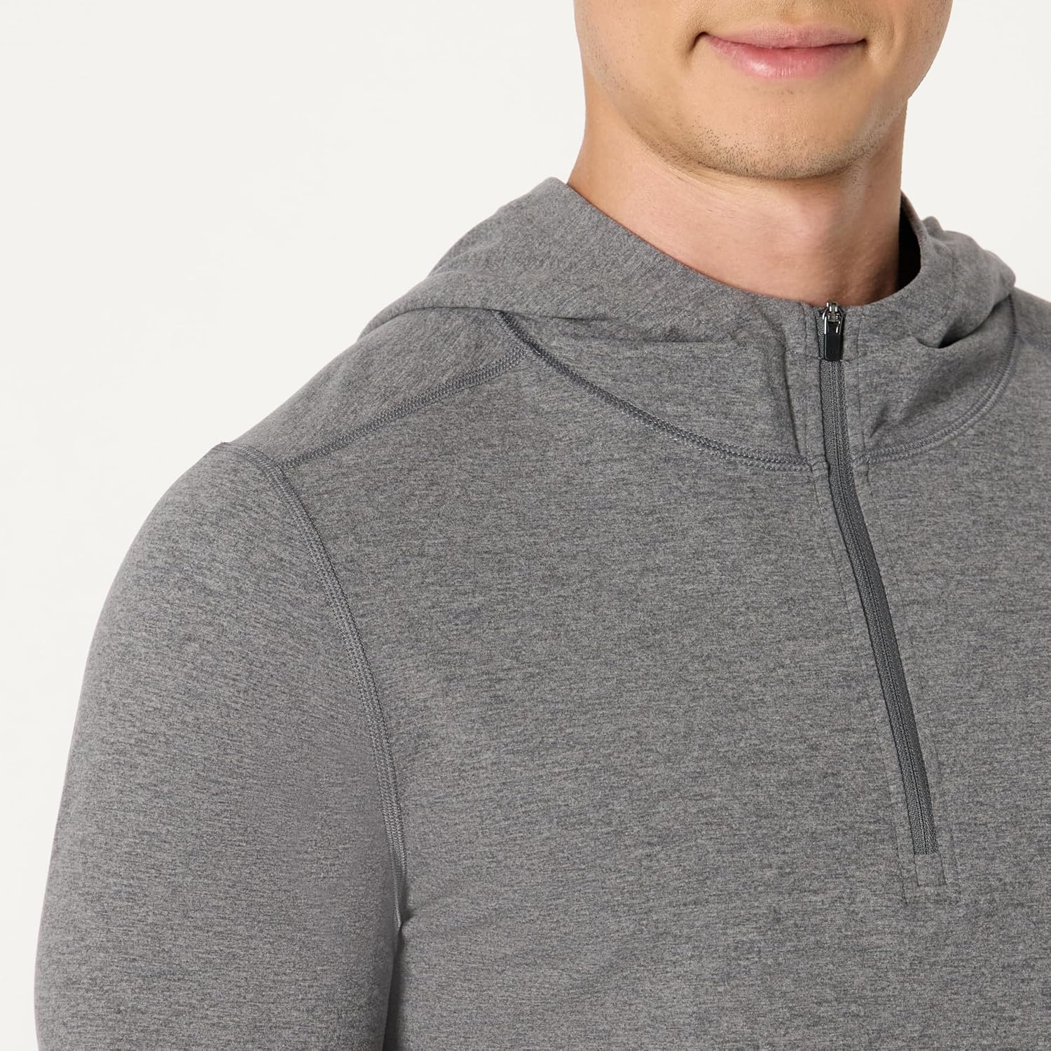 Thumbnail 3 de Amazon Essentials Men's Athletic Soft Performance Lightweight Quarter-Zip Hoodie