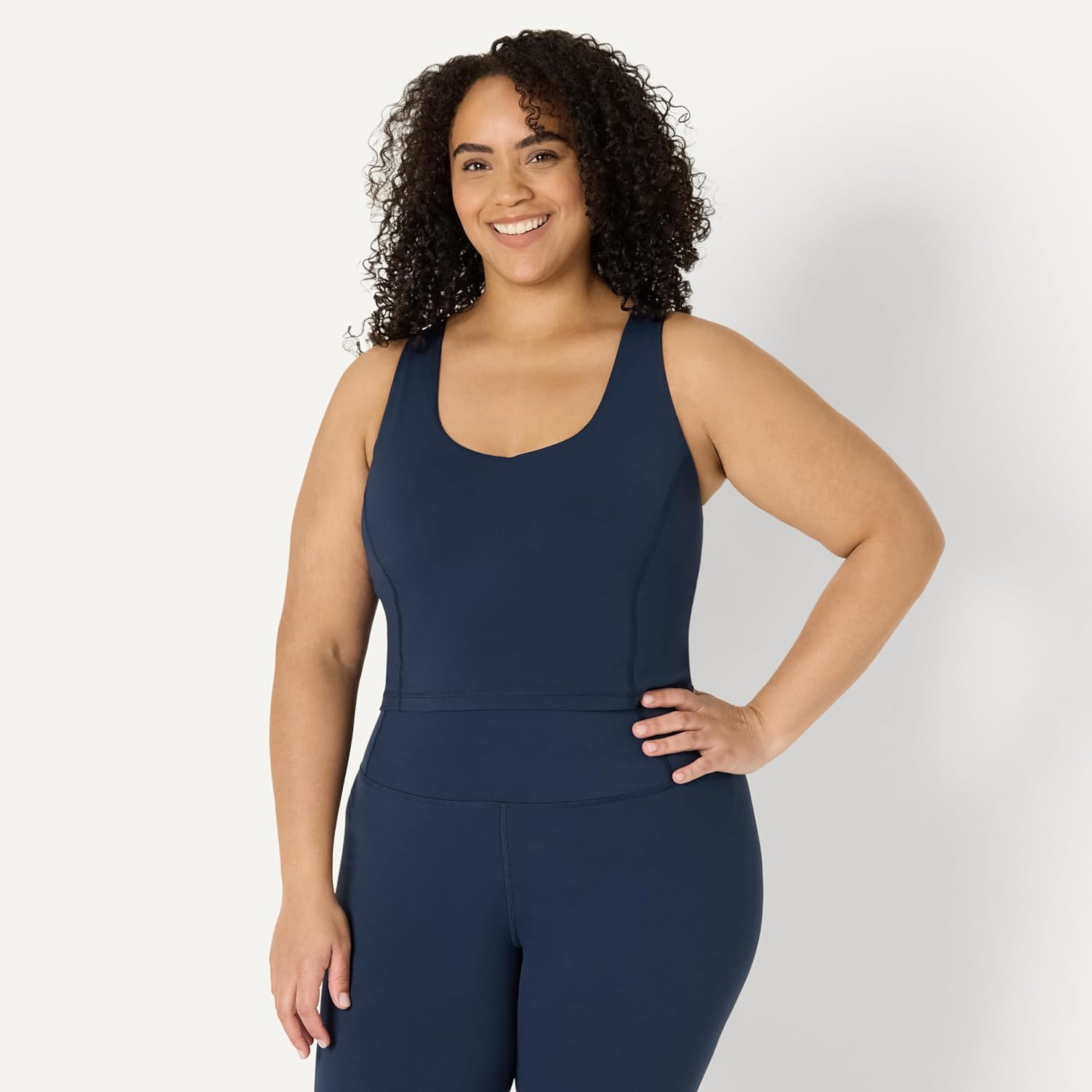 Thumbnail 5 de Amazon Essentials Women’s Active FormFlex Buttery Soft Light Support Crop Tank with Bra