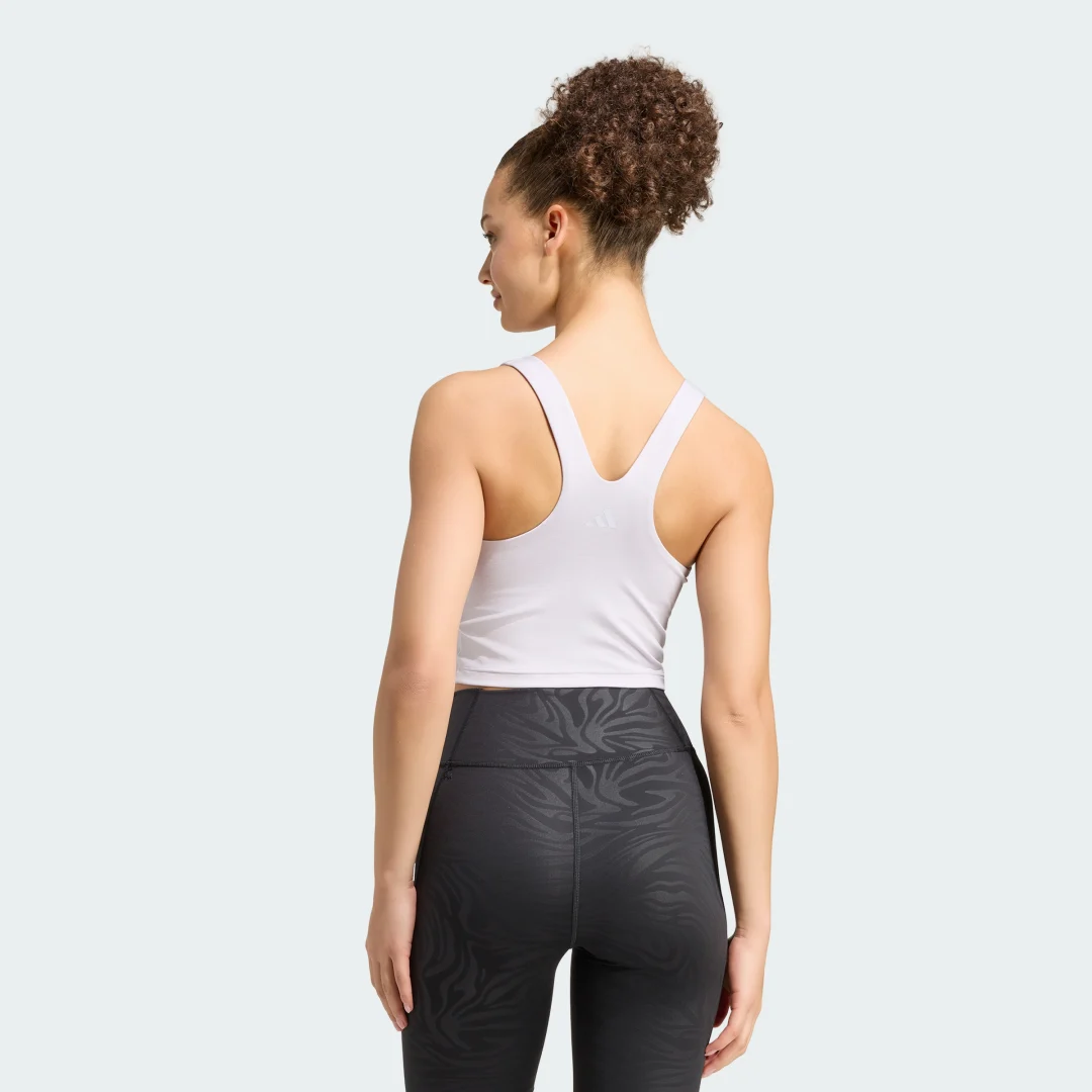Detalle de Camiseta de tirantes con sujetador integrado para impacto medio All Me de Adidas – color violeta