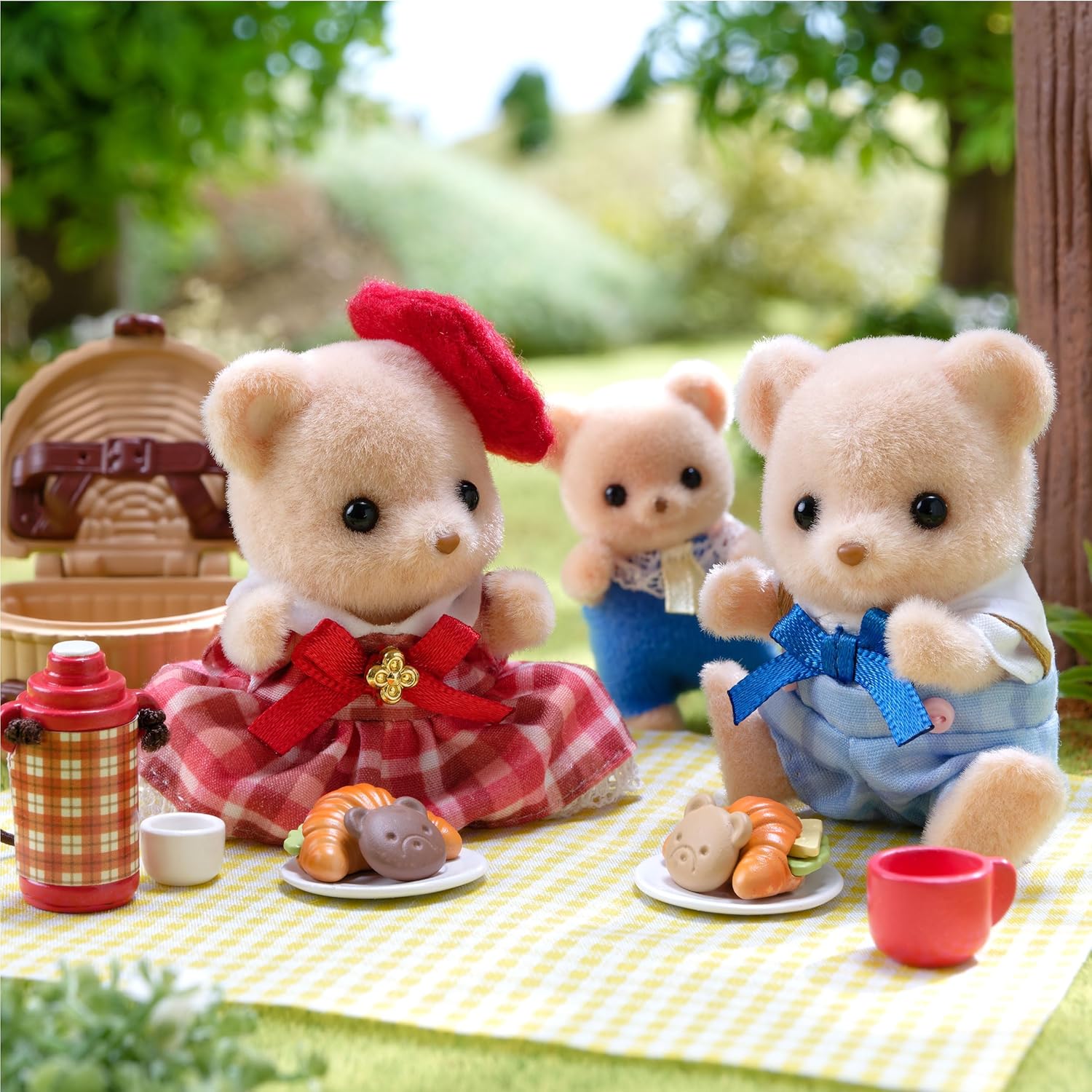 Detalle de Sylvanian Families - Le Pique-Nique Gourmand des Ours Biscuit, Set 2 figurines articulées (5852)