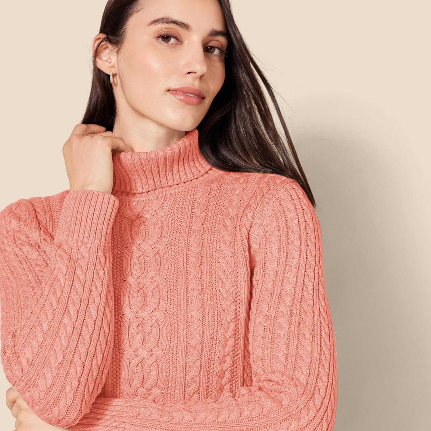 Thumbnail 2 de Amazon Essentials Women's Cable Knit Turtle Neck Jumper (Plus Size)