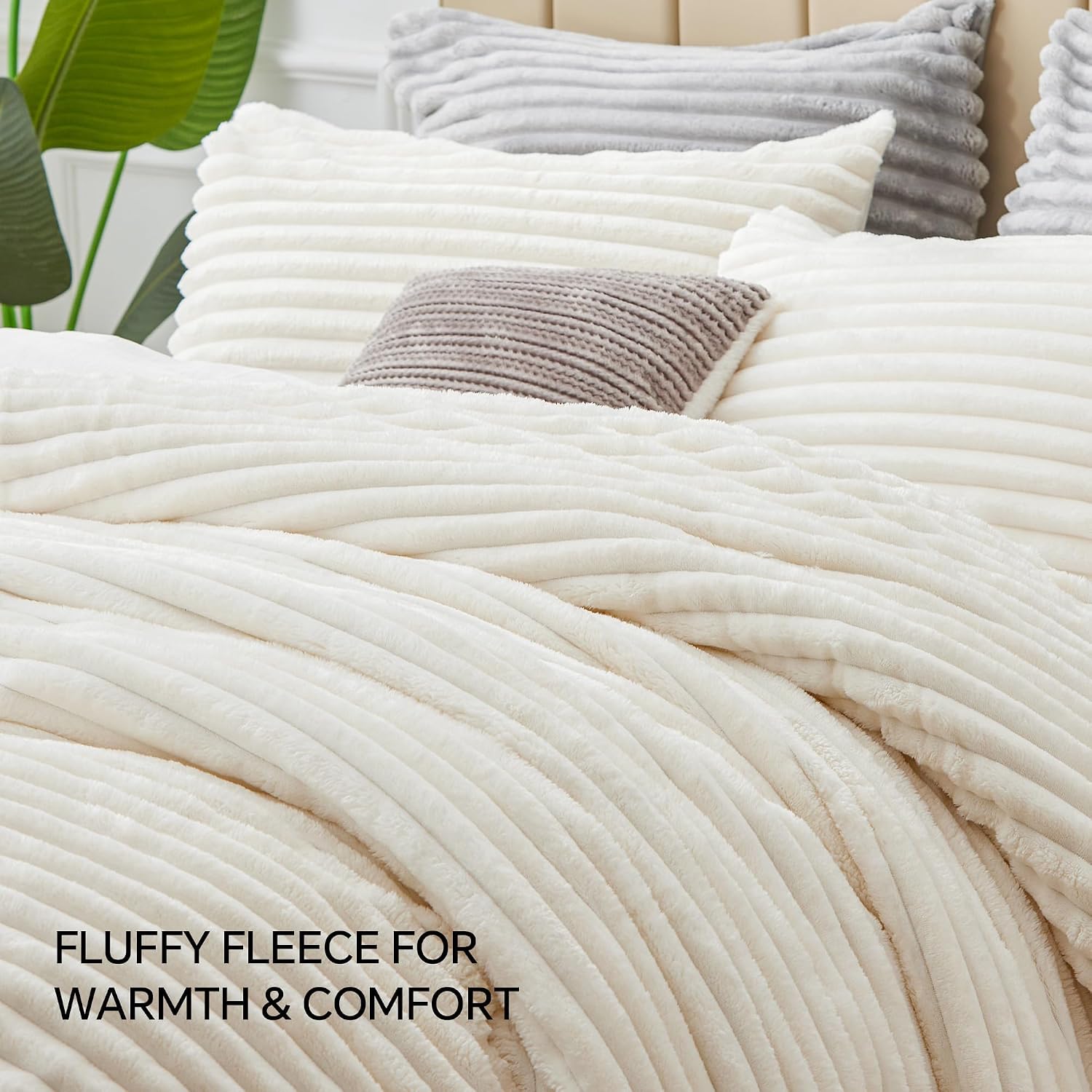 Detalle de BEDELITE Fleece Full Comforter Set – Super Soft & Warm Cream White Bedding