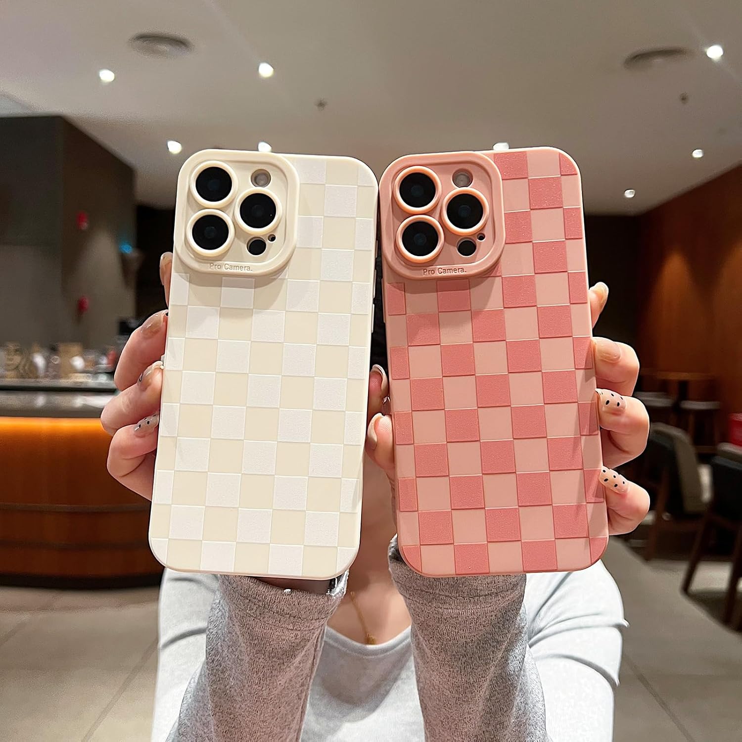 Detalle de YUMUPIFE iPhone 16 Pro Max phone case