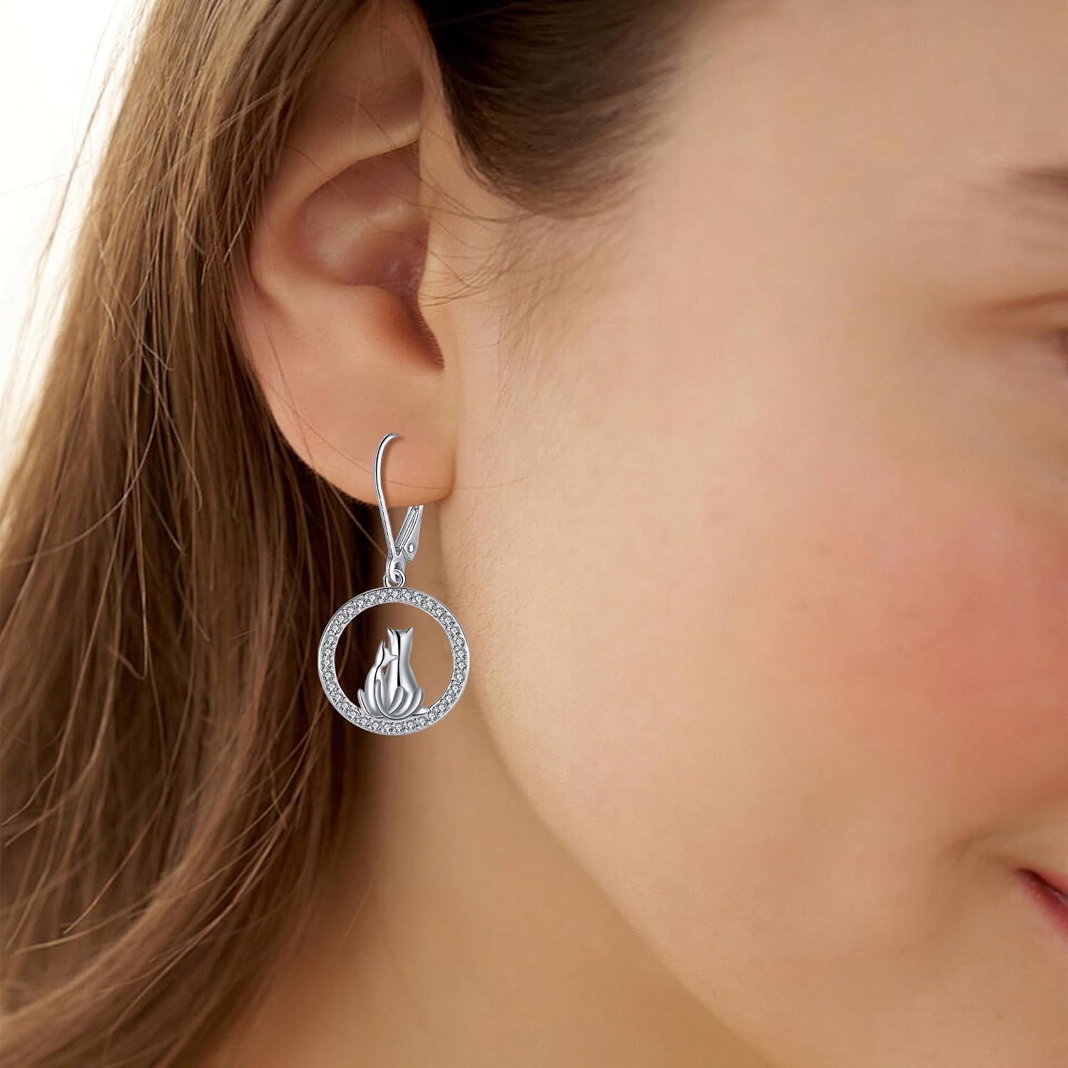 Detalle de J.MUEN Ohrringe für Damen aus 925 Sterling Silber mit Katzen-Anhänger und Zirkonia (inkl. Geschenkbox)