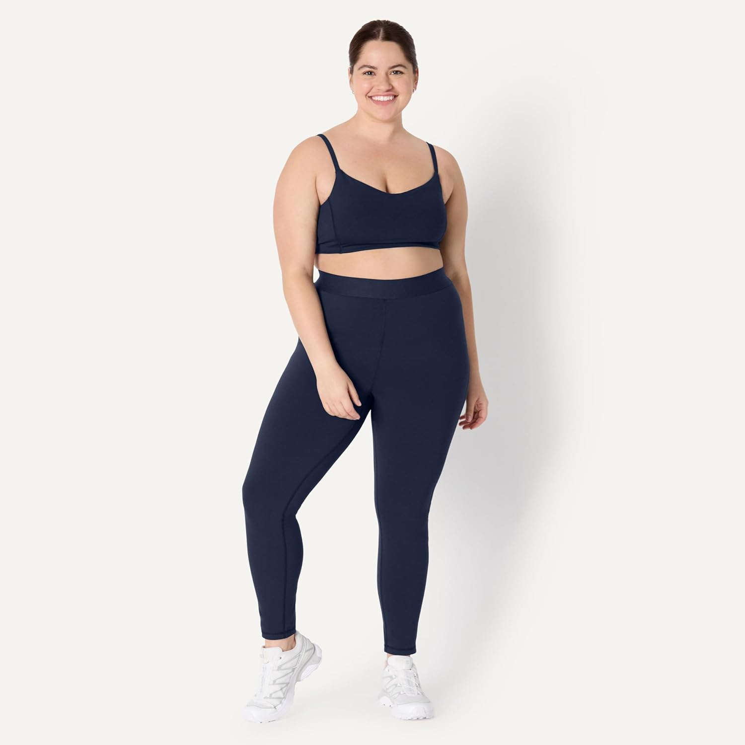 Thumbnail 6 de Amazon Essentials Women's Active FormFlex Buttery Soft Light Support Sweetheart Neck Yoga Sports Bra