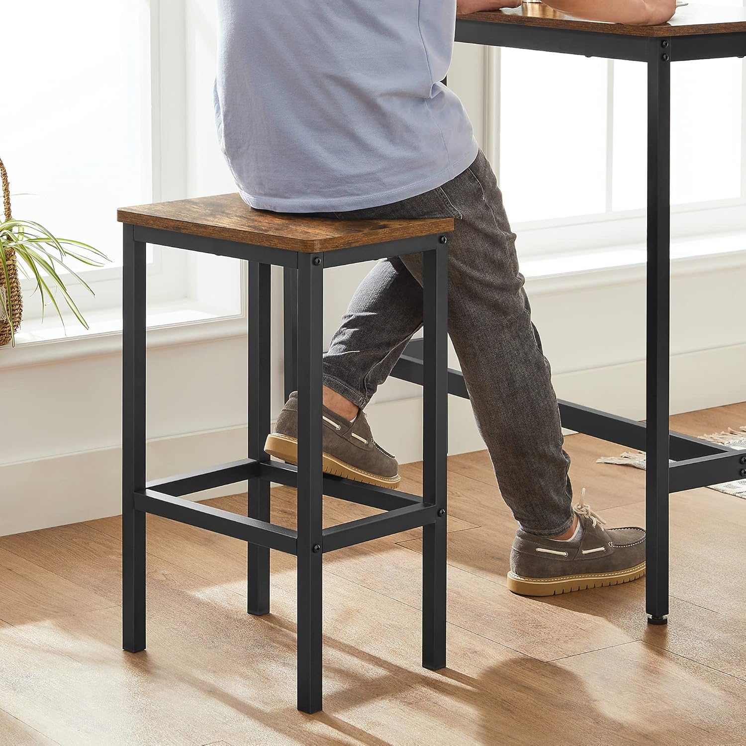 Thumbnail 6 de VASAGLE LBT218B01 bar table set for breakfast