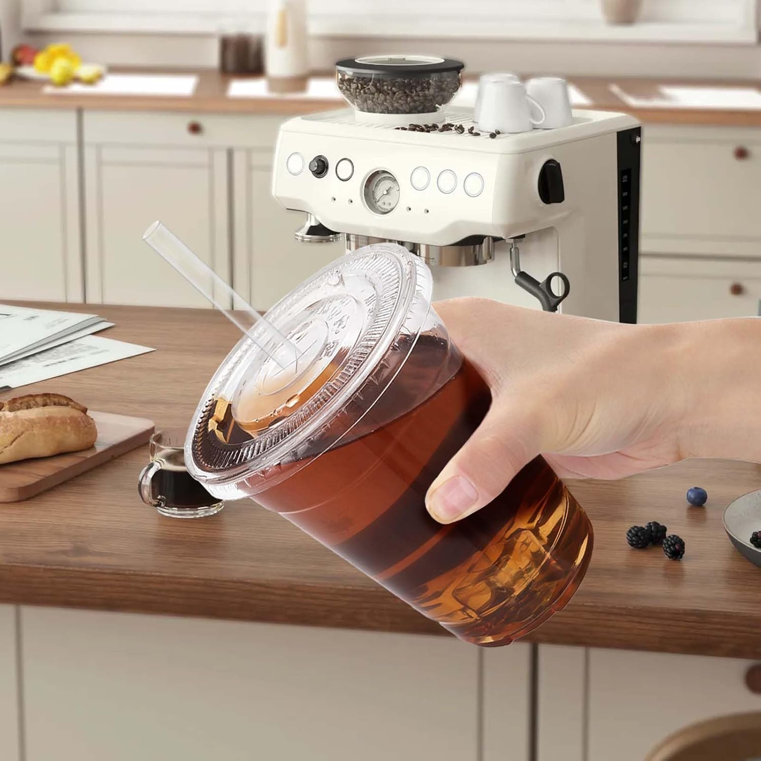 Detalle 2 de Clawsoff 100 Pack 16 oz Disposable Cups with Lids & Straws