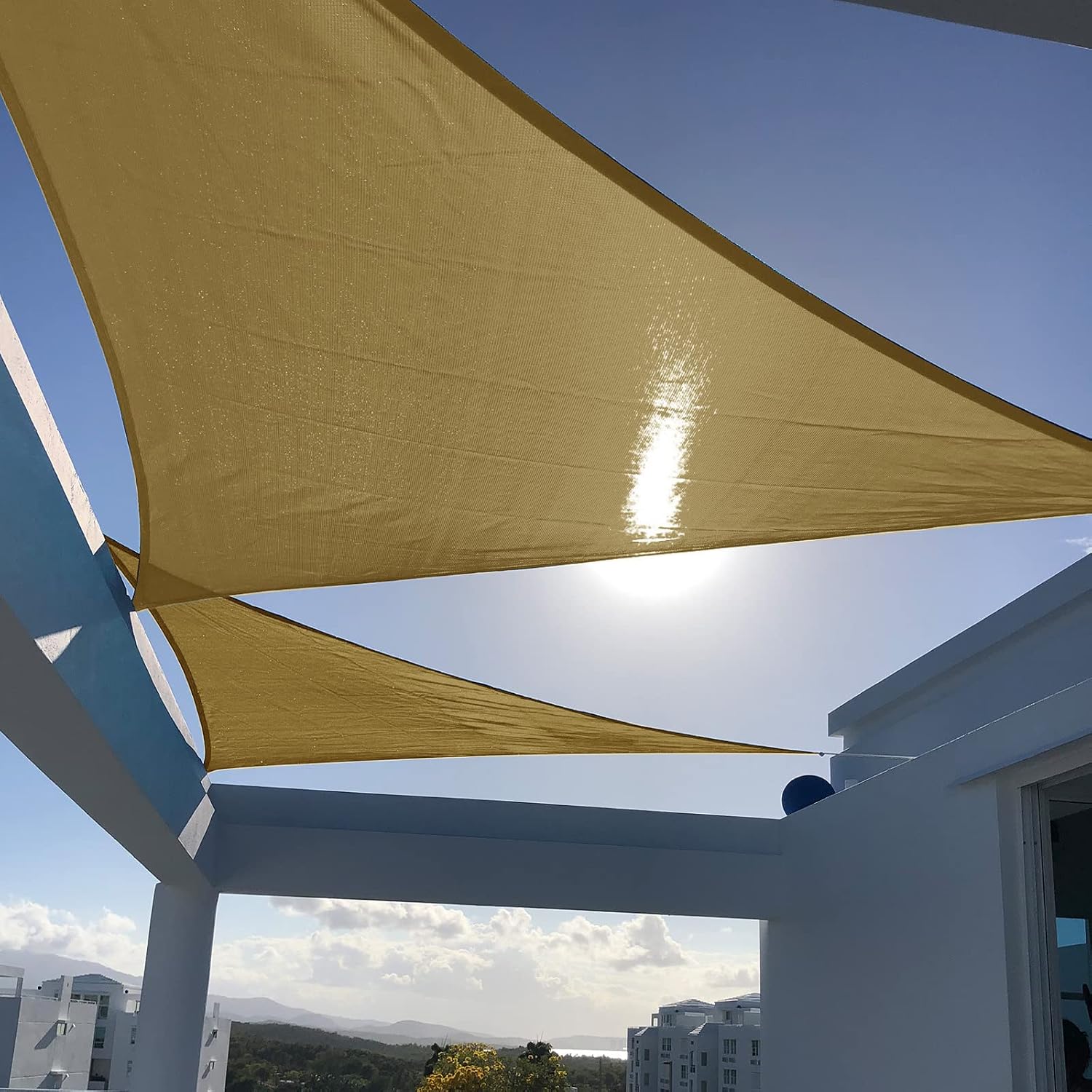 Detalle de SUNNY GUARD SGSS2C0T004-001 Triangle Shade Sail, Sand HDPE, 95% UV Block
