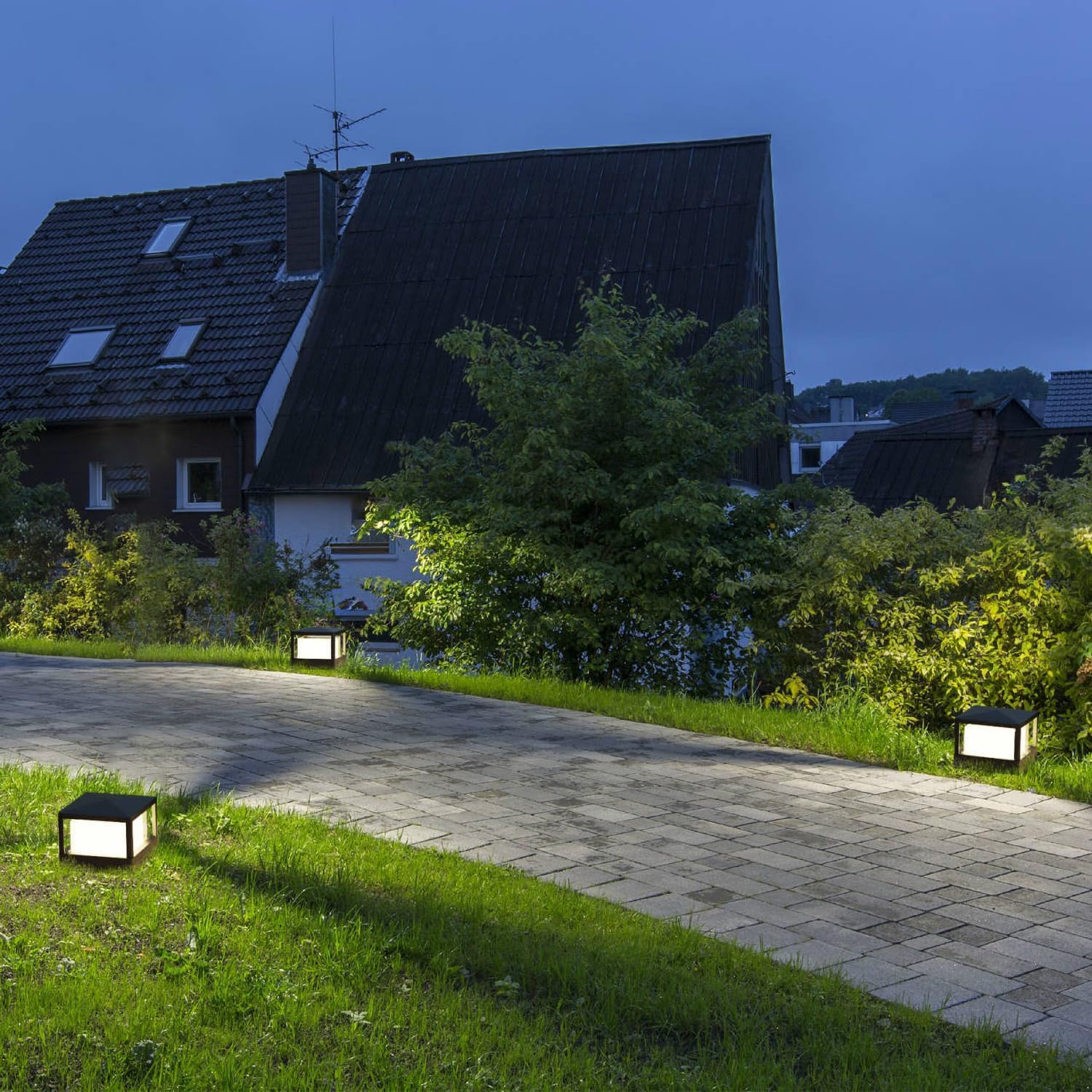 Detalle 2 de FREEUP FR106 buitenlamp in aluminium met warmwit licht en IP65