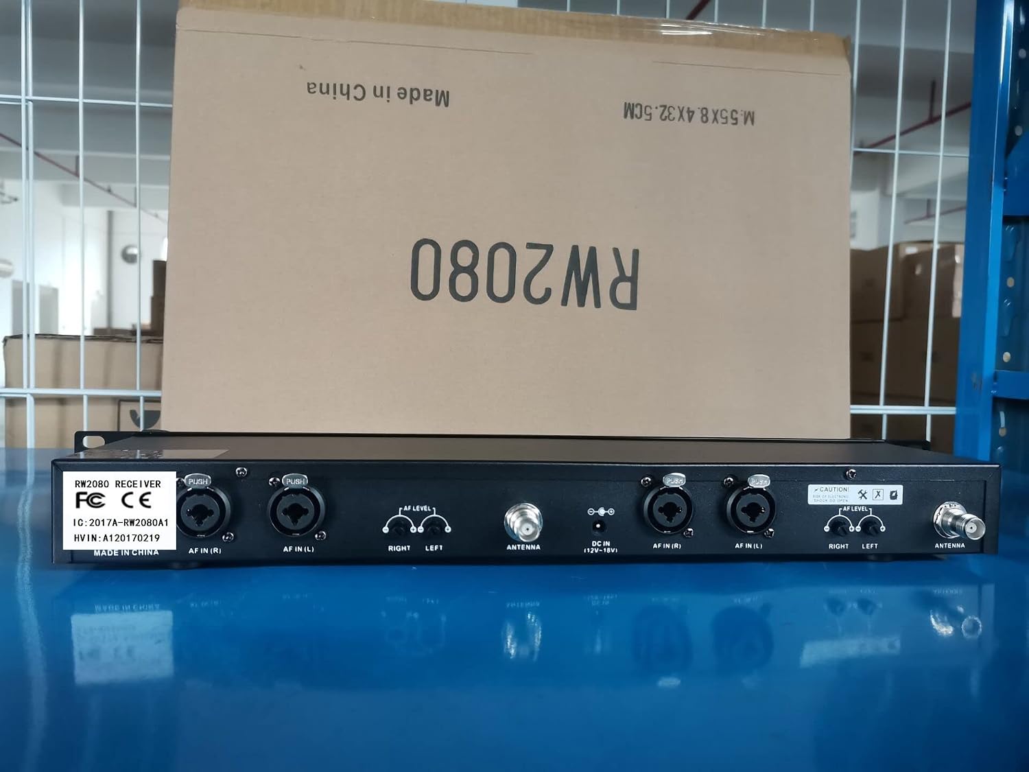 Thumbnail 6 de XTUGA RW2080 Wireless In-Ear Monitor System, UHF, 5 Bodypacks, Mono