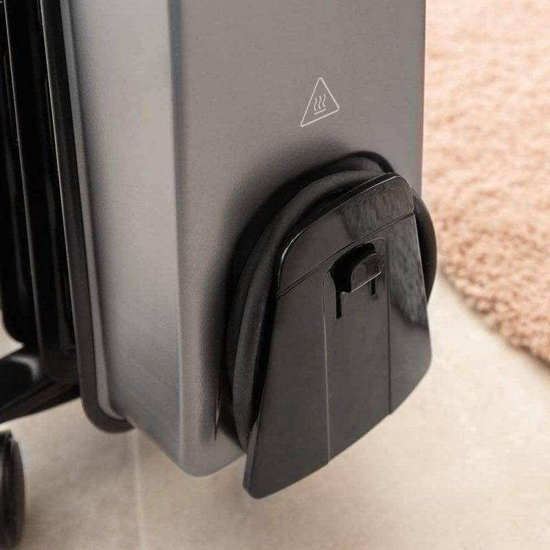 Detalle de Cecotec ReadyWarm 11000 Space 360 Black: Radiador de Aceite 11 Elementos 2500 W