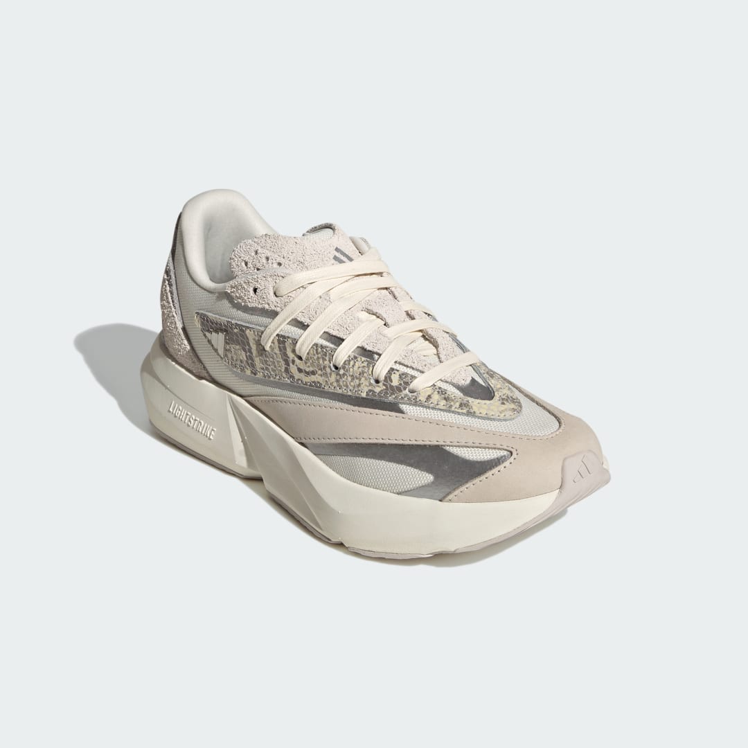 Detalle de Adidas Zapatilla Lightblaze: comodidad y sencillez en color blanco