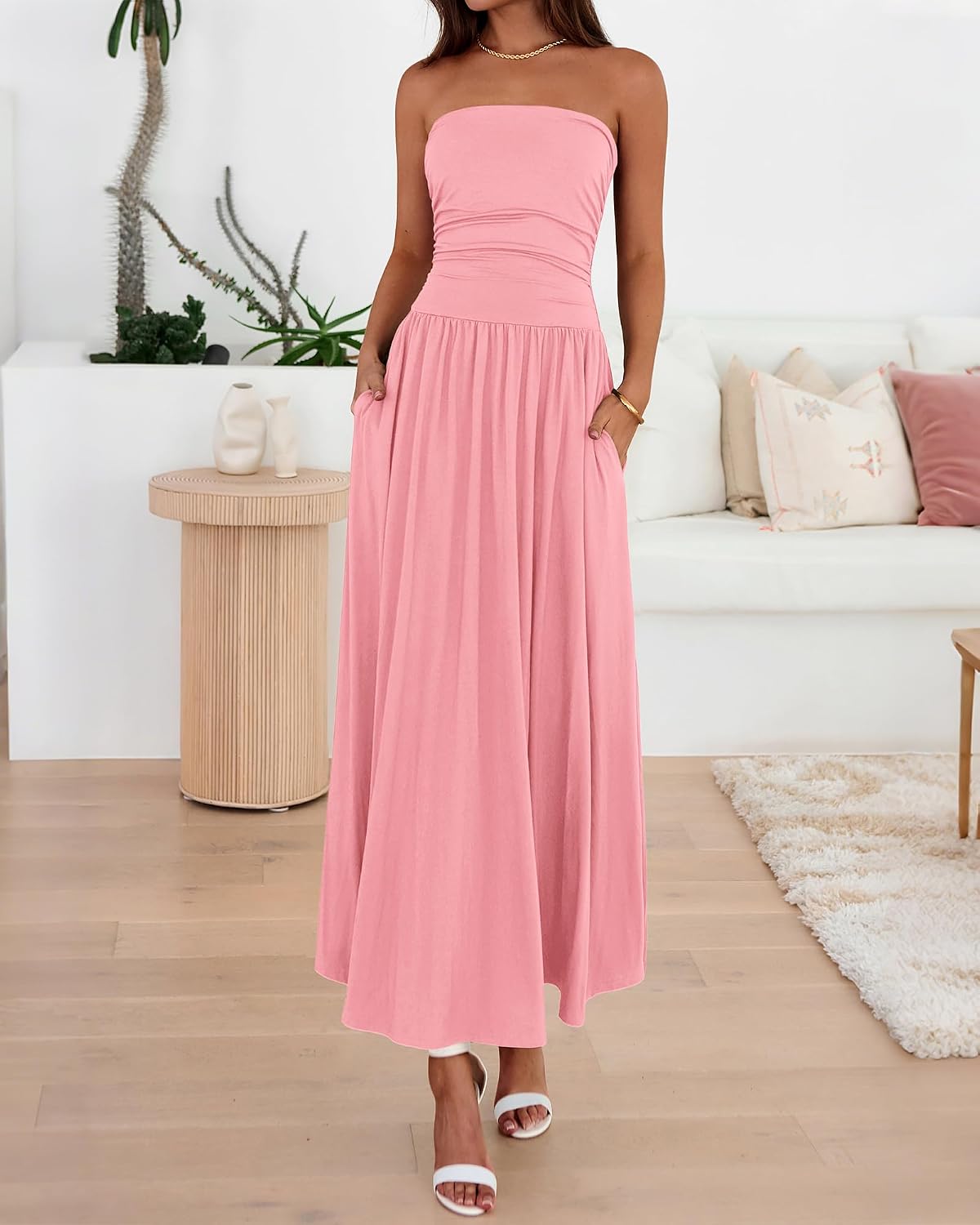 Detalle de BTFBM BT571 Strapless Maxi Dress with Ruched Tube Top, Pockets and Silicone Grip