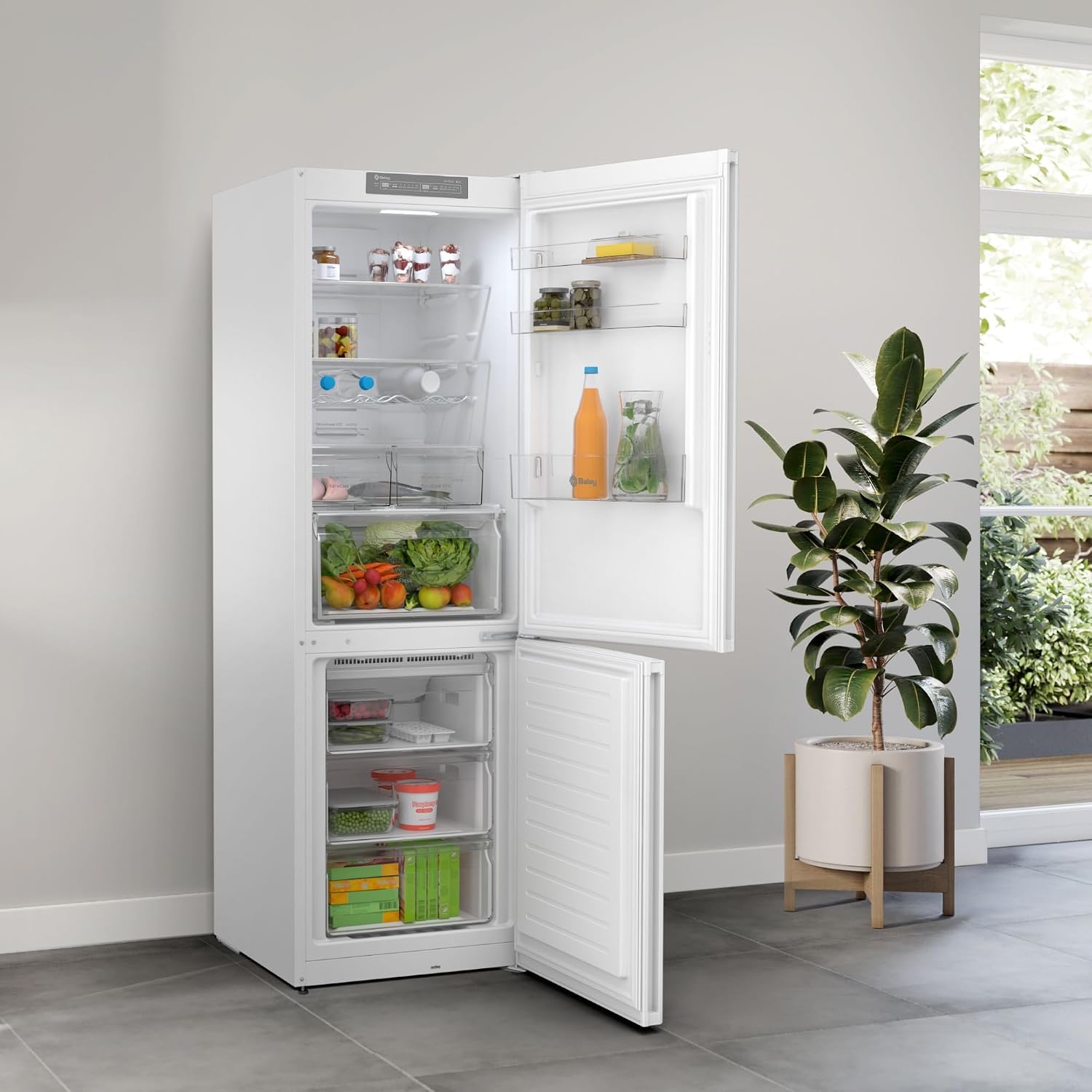 Detalle de Balay 3KFE553WI: Frigorífico combinado NoFrost de 326 L en blanco